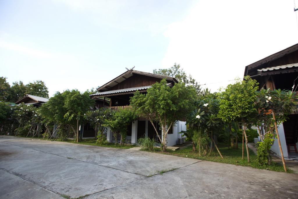 Hora Home Lampang Eksteriør bilde