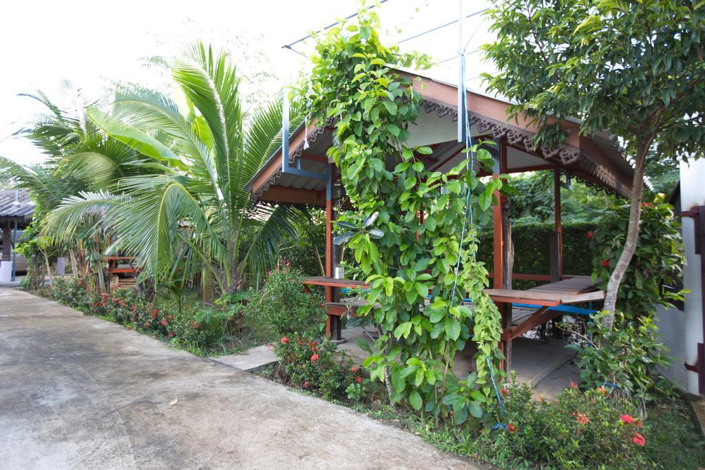 Hora Home Lampang Eksteriør bilde
